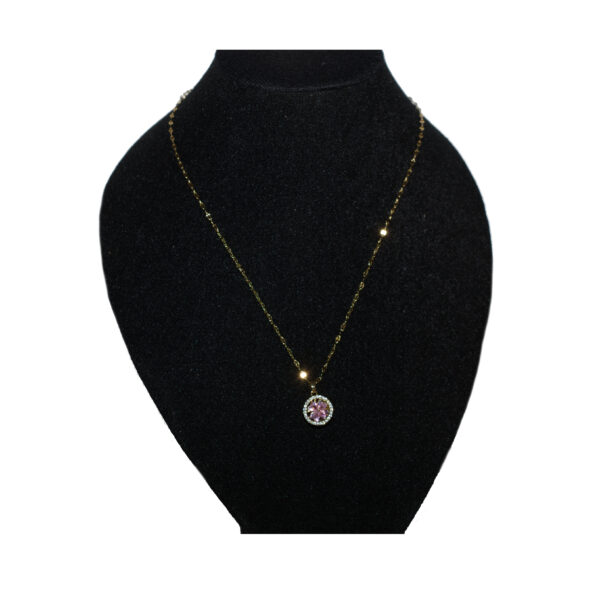 Collar con dije de flor rosa