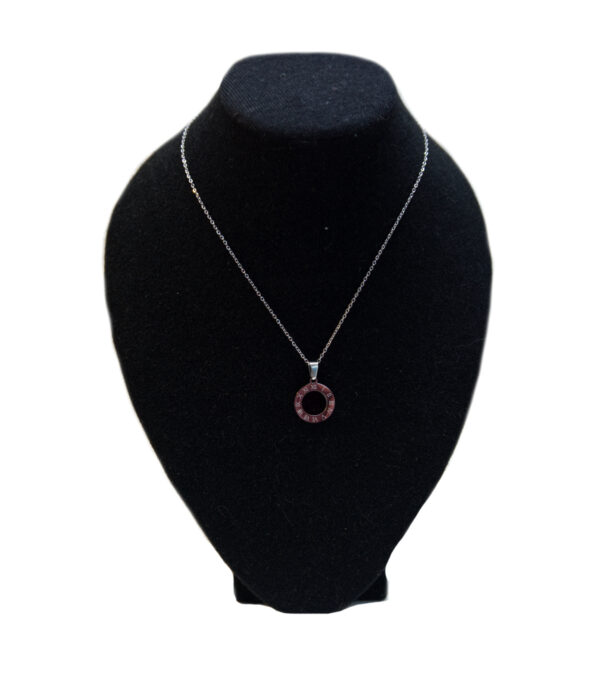Collar con dije de reloj c/piedra negra